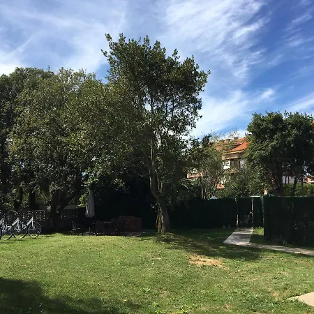 Casa Con Jardin Con 2 Alojamientos, Con Jardines No Compartidos Y Aparcamiento Privado Noja Exterior photo