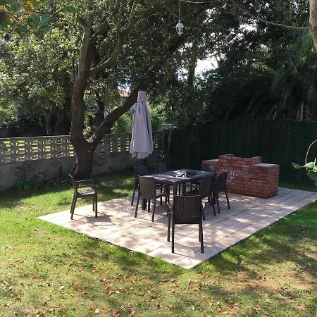 Casa Con Jardin Con 2 Alojamientos, Con Jardines No Compartidos Y Aparcamiento Privado Noja Exterior photo