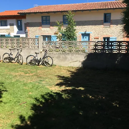 Casa Con Jardin Con 2 Alojamientos, Con Jardines No Compartidos Y Aparcamiento Privado Noja Exterior photo