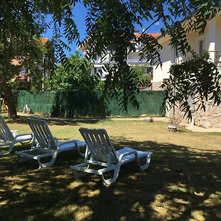 Casa Con Jardin Con 2 Alojamientos, Con Jardines No Compartidos Y Aparcamiento Privado Noja Exterior photo