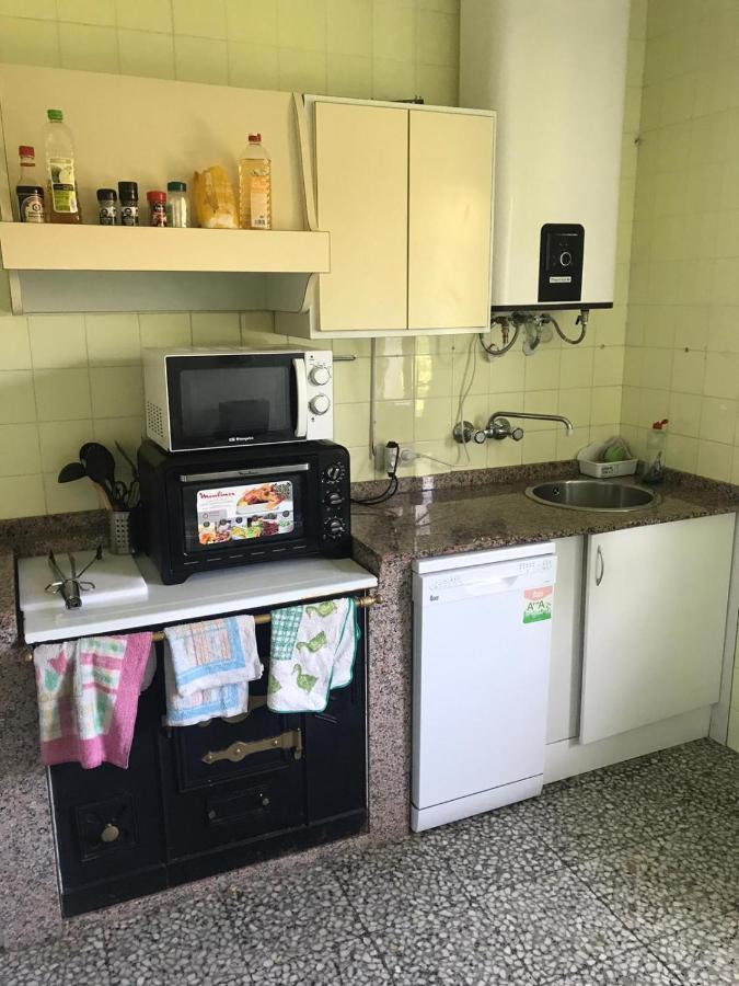 Casa Con Jardin Con 2 Alojamientos, Con Jardines No Compartidos Y Aparcamiento Privado *