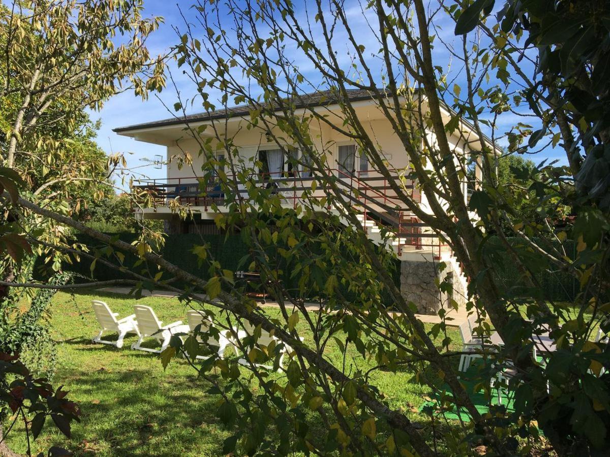 Casa Con Jardin Con 2 Alojamientos, Con Jardines No Compartidos Y Aparcamiento Privado * Noja