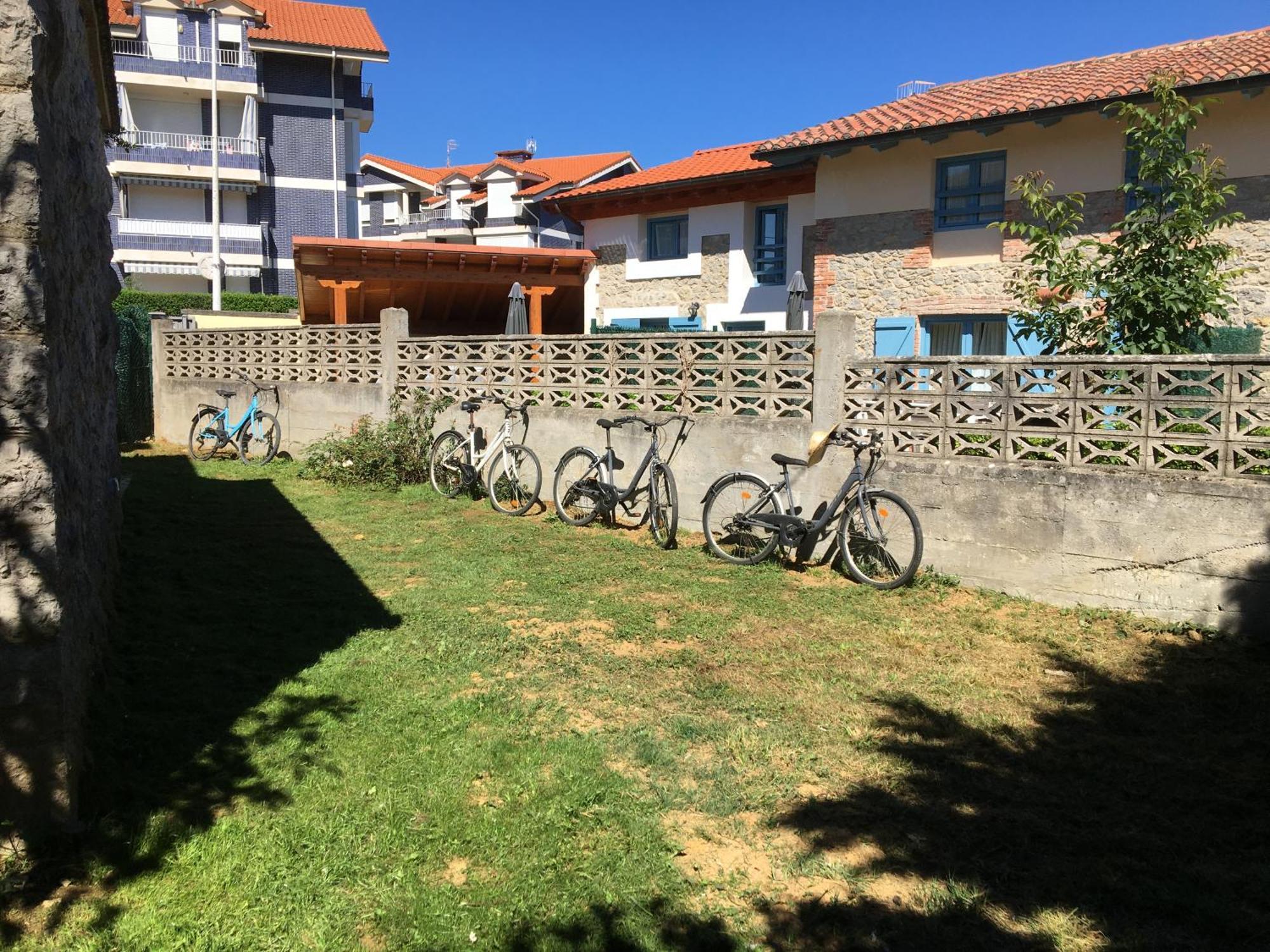 Holiday home Casa Con Jardin Con 2 Alojamientos, Con Jardines No Compartidos Y Aparcamiento Privado